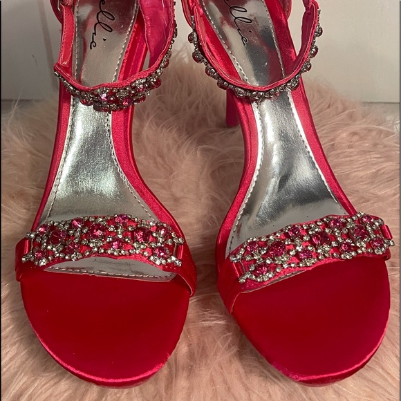 Fuchsia 4” Stiletto heels w/rhinestone ankle strap - Picture 2 of 5